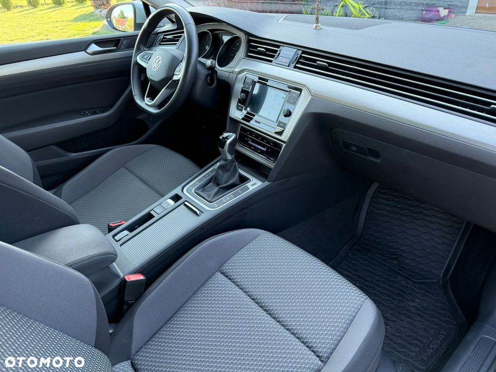 Volkswagen Passat - 6