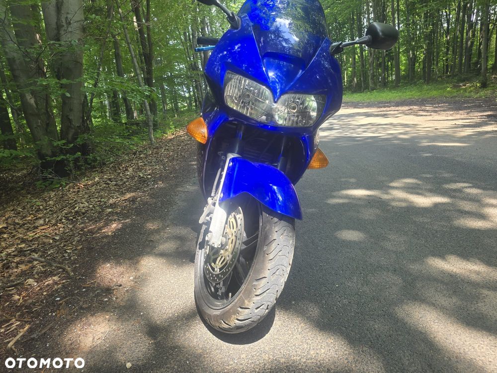 Honda VFR - 15