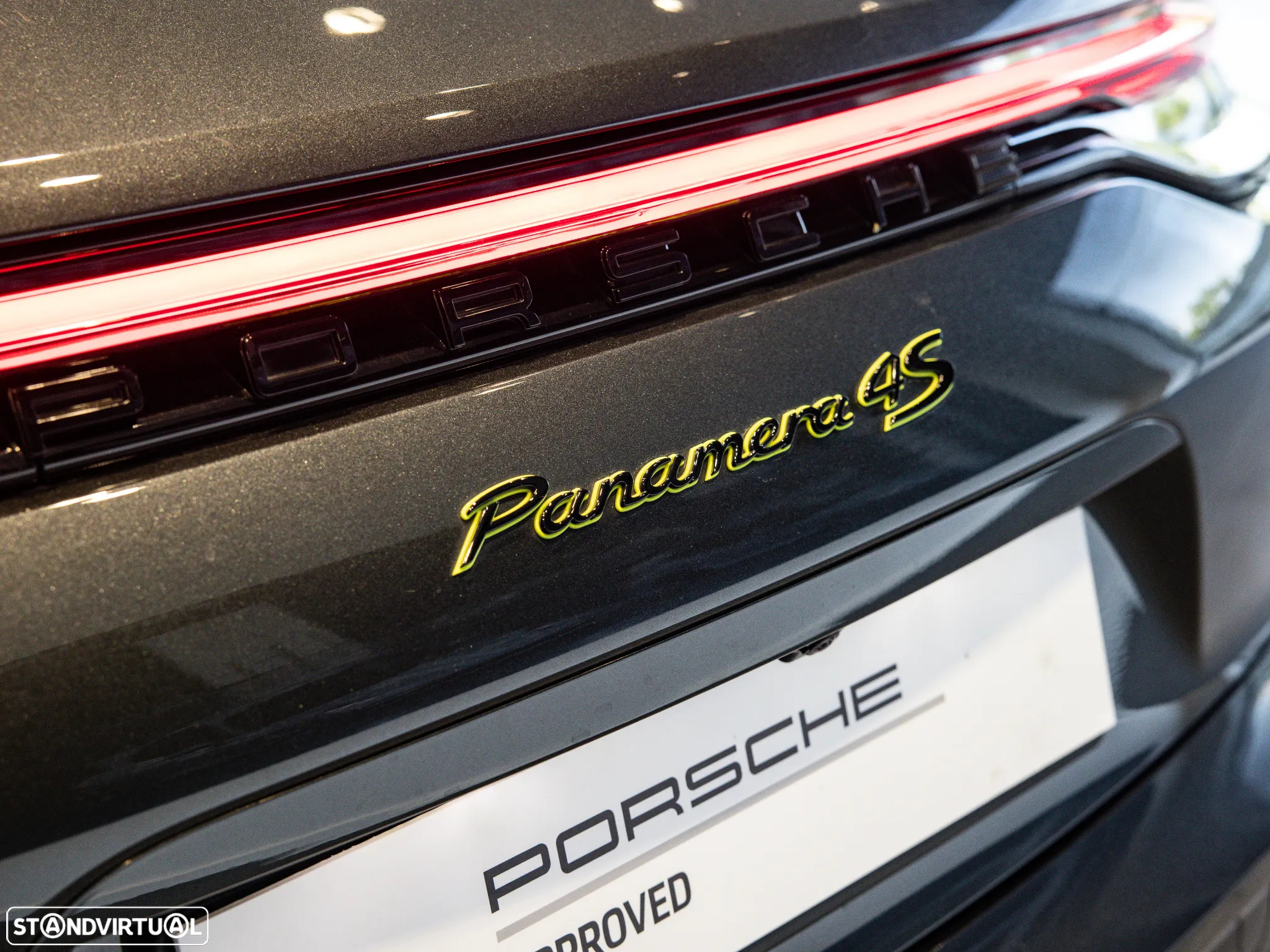 Porsche Panamera Sport Turismo 4S E-Hybrid - 15