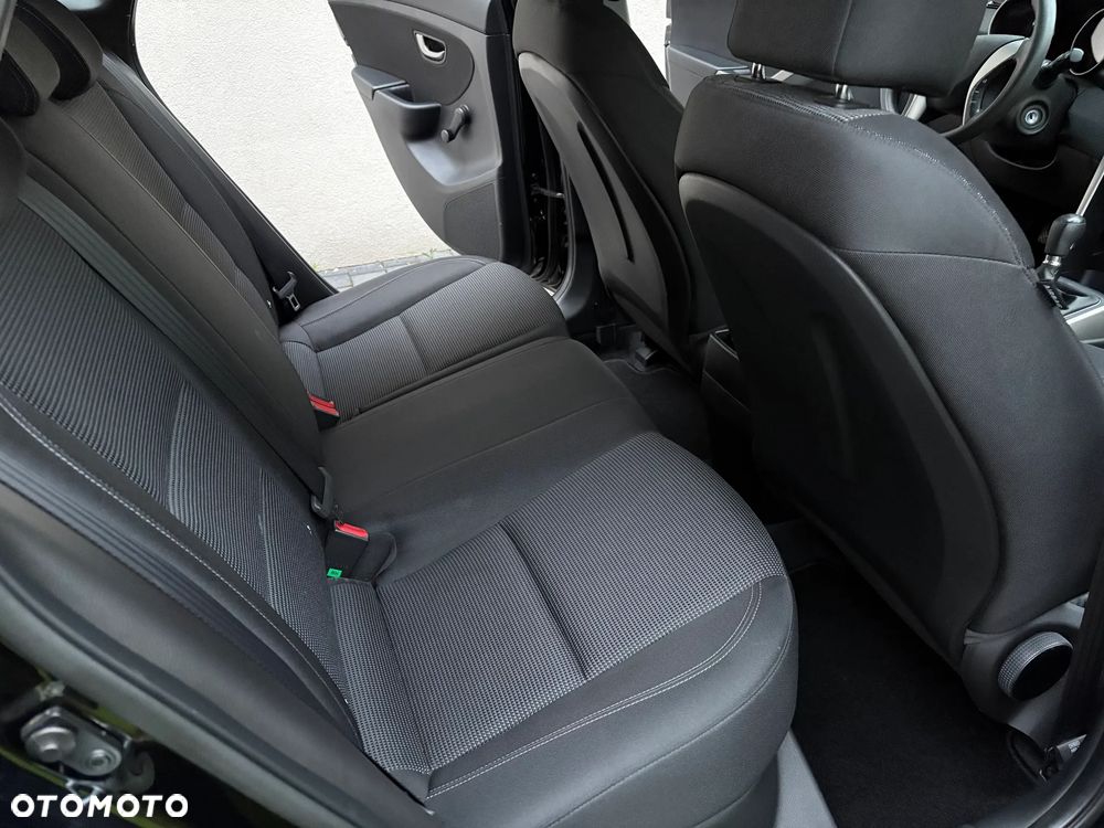 Hyundai i30 blue 1.4 Classic - 12