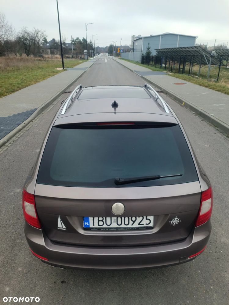 Skoda Superb 2.0 TDI Elegance DSG - 5