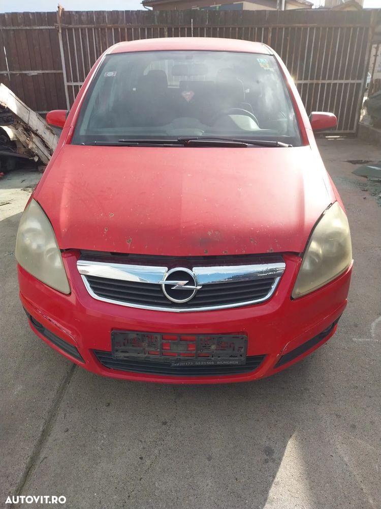 Dezmembram Opel Zafira din 2007 1,9 diesel Z19DT - 3