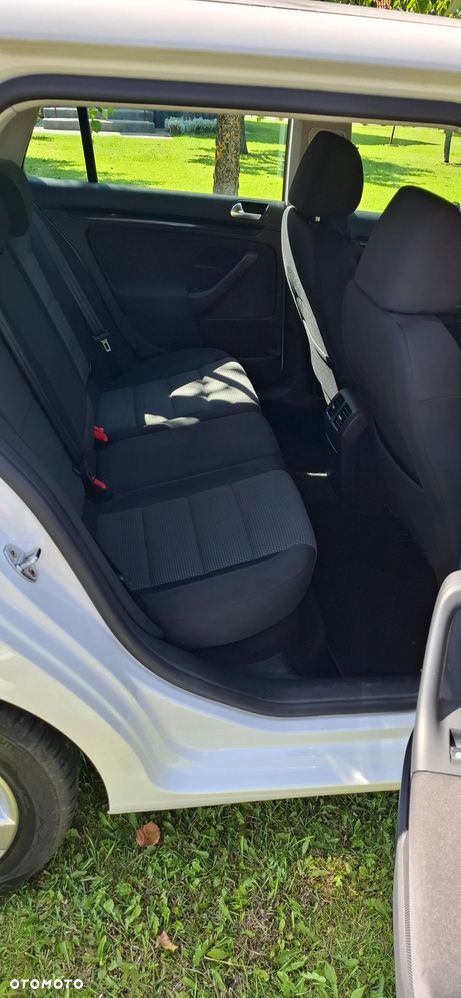 Volkswagen Golf 1.6 TDI BlueMot Comfortline - 8