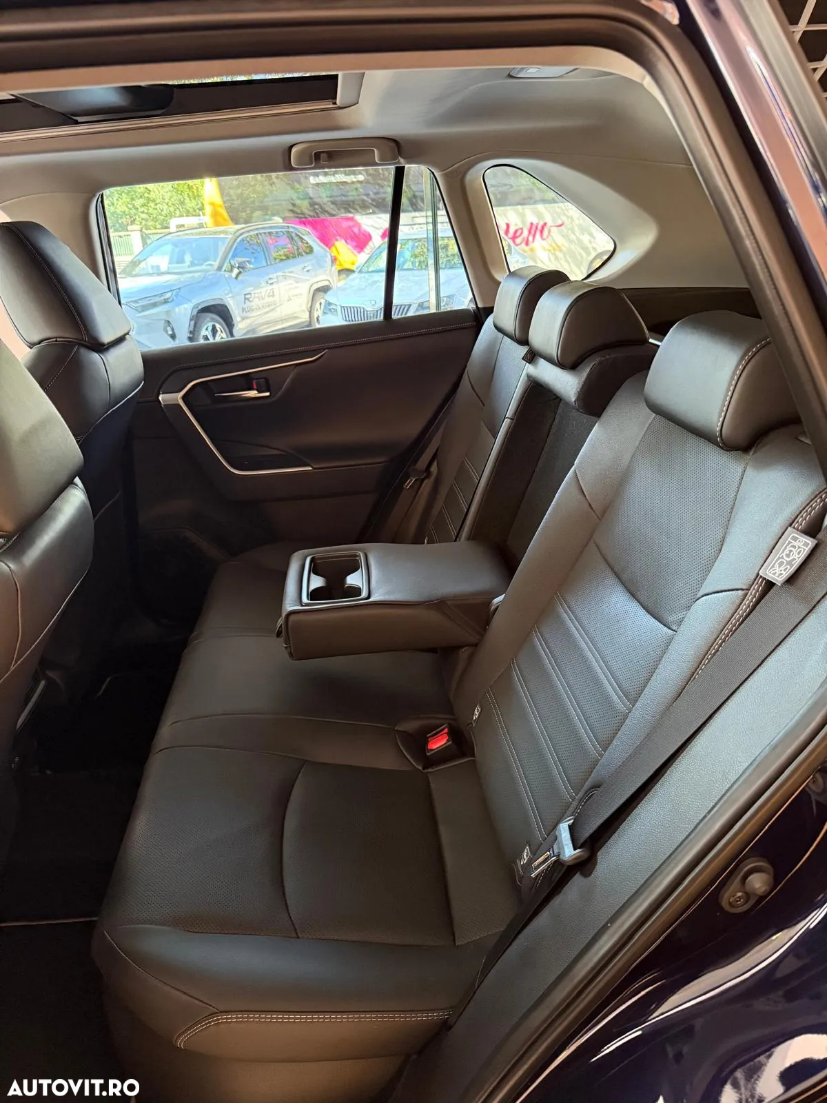 Toyota RAV4 2.5 Hybrid VVT-iE 4x4 Luxury Premium - 19