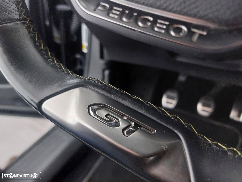 Peugeot 2008 1.2 PureTech GT Line - 42
