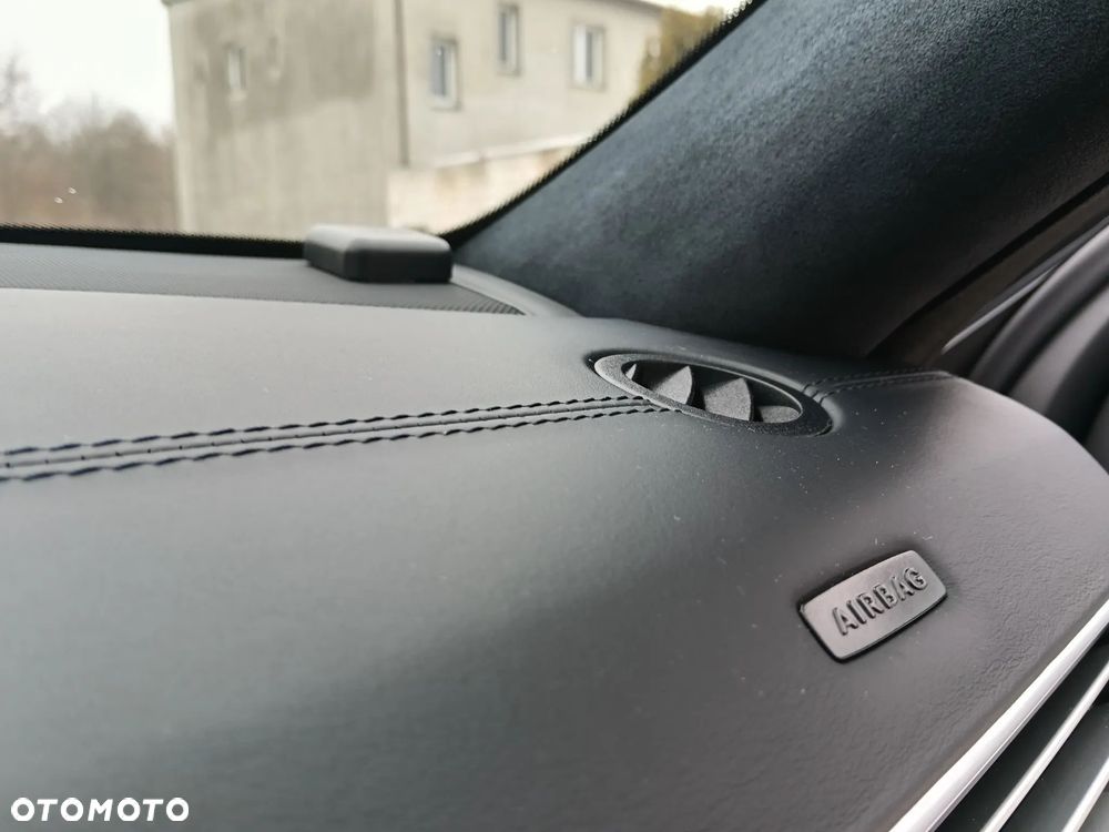 Mercedes-Benz Klasa E - 38