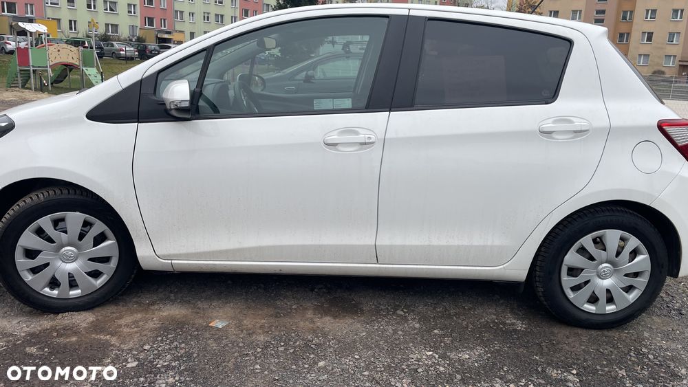 Toyota Yaris 1.0 Active EU6 - 4
