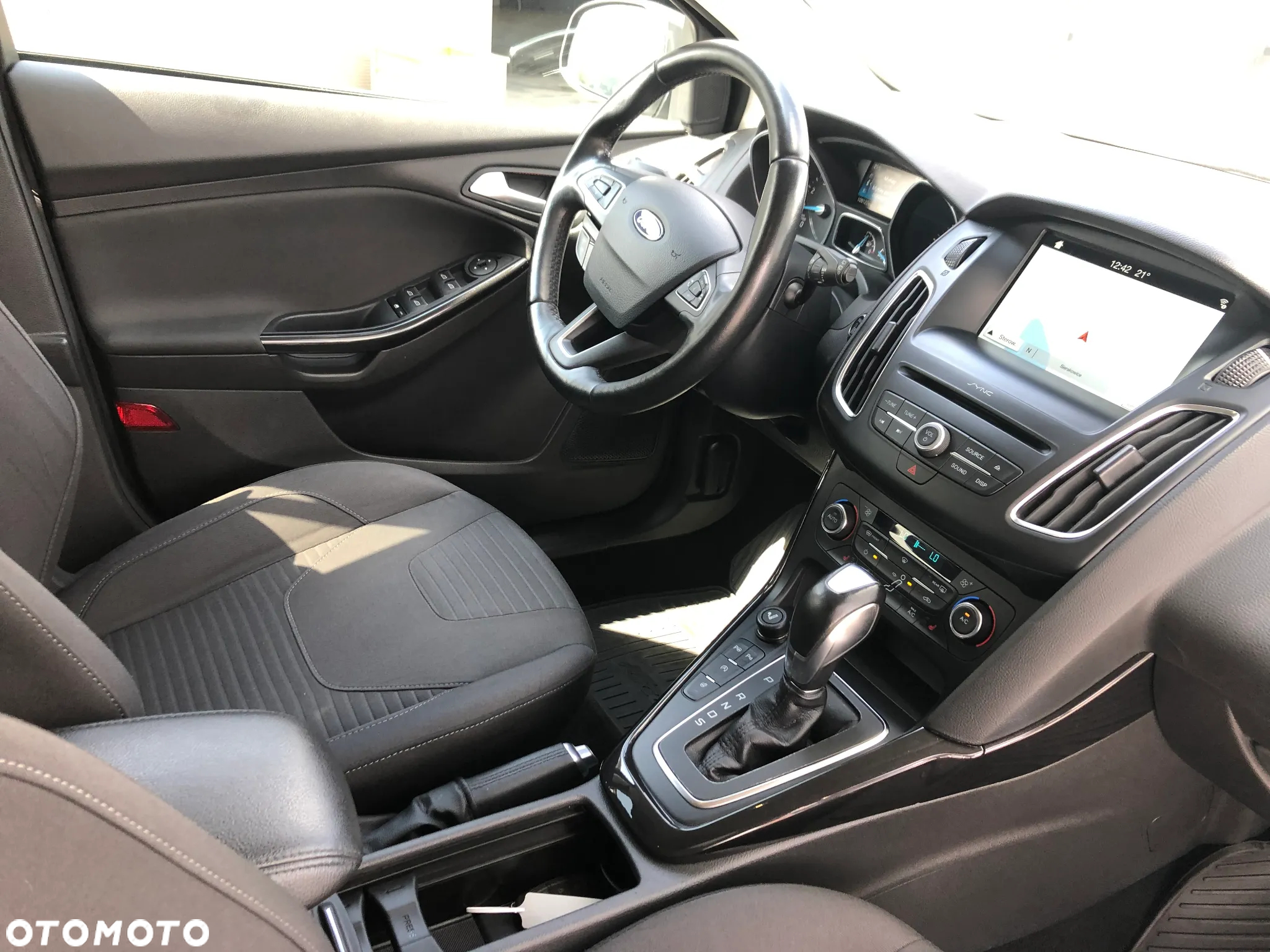 Ford Focus 1.0 EcoBoost Titanium - 18