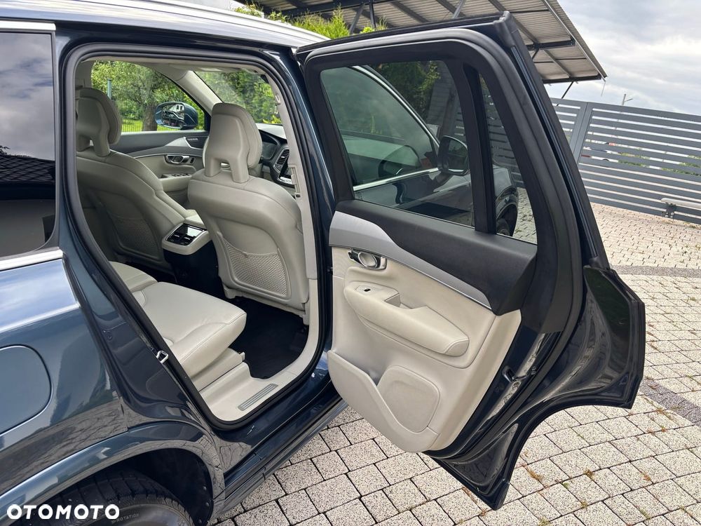 Volvo XC 90 - 17