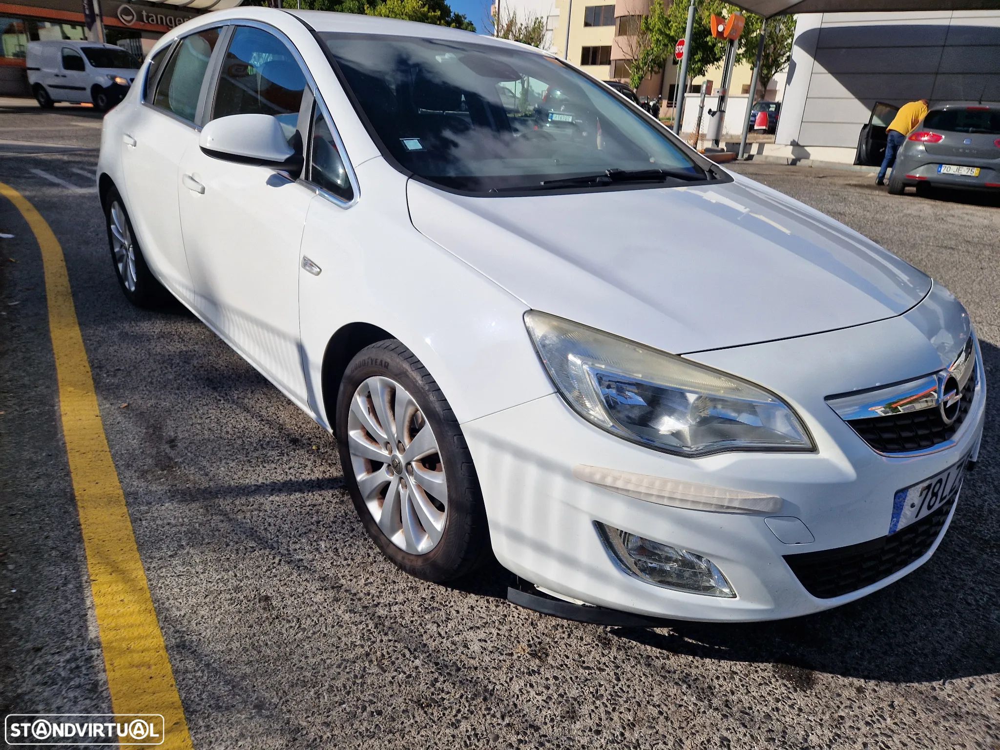 Opel Astra 1.3 CDTi Cosmo Start/Stop - 1