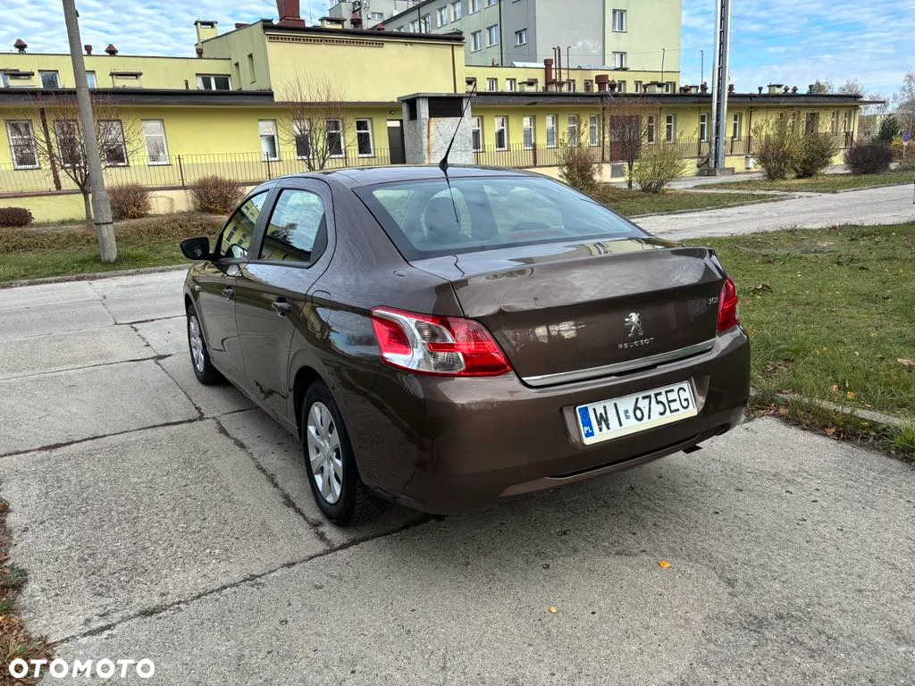 Peugeot 301 1.2 Pure Tech Access - 3