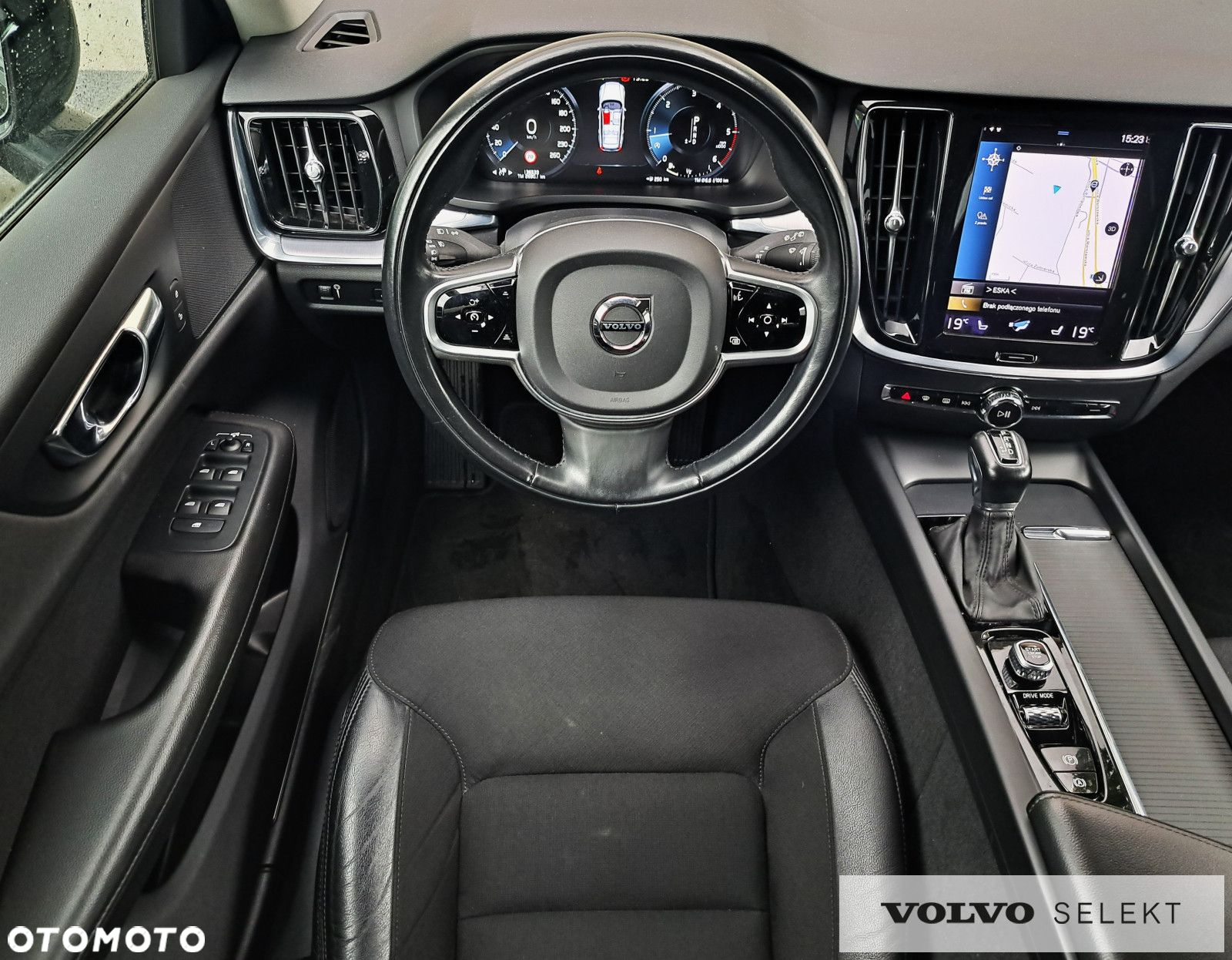 Volvo V60 Cross Country - 14