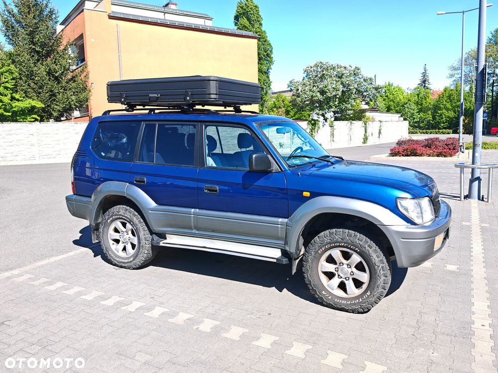Toyota Land Cruiser - 16