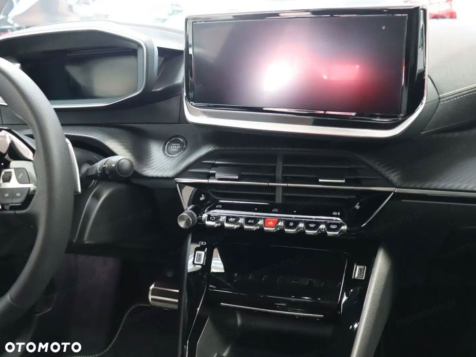 Peugeot 2008 - 8