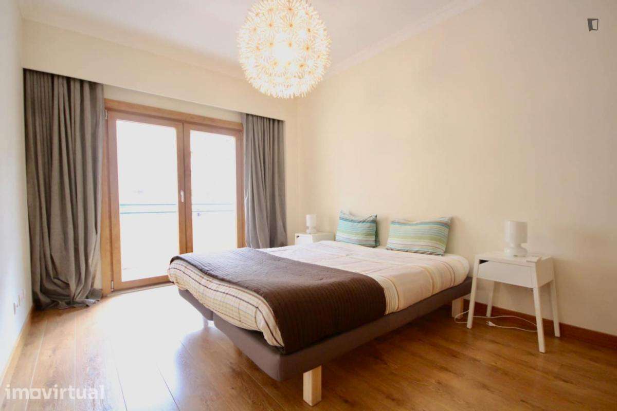 Apartamento com 1 quartos - localizado em Lisbon - Grande imagem: 2/19