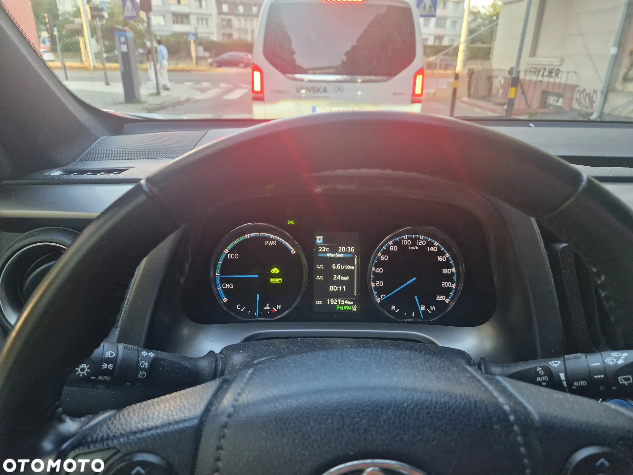 Toyota RAV4 Hybrid Prestige 4x4 - 6