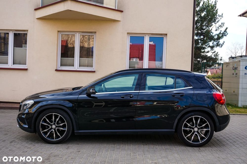 Mercedes-Benz GLA 200 Activity Edition - 18