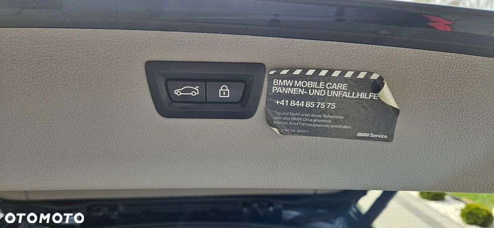 BMW Seria 3 320i - 9