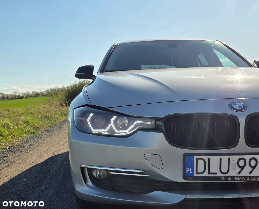 BMW Seria 3 320d DPF Edition Fleet Sport - 11