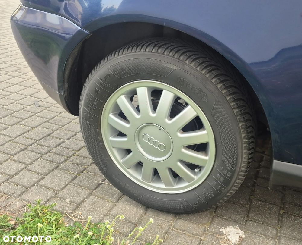 Audi A3 3-drzwiowe 1.6 Ambition - 25