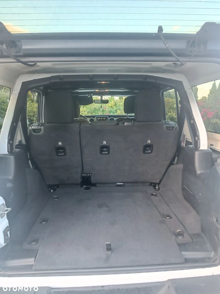 Jeep Wrangler Unlimited 3.6 Automatik X - 20