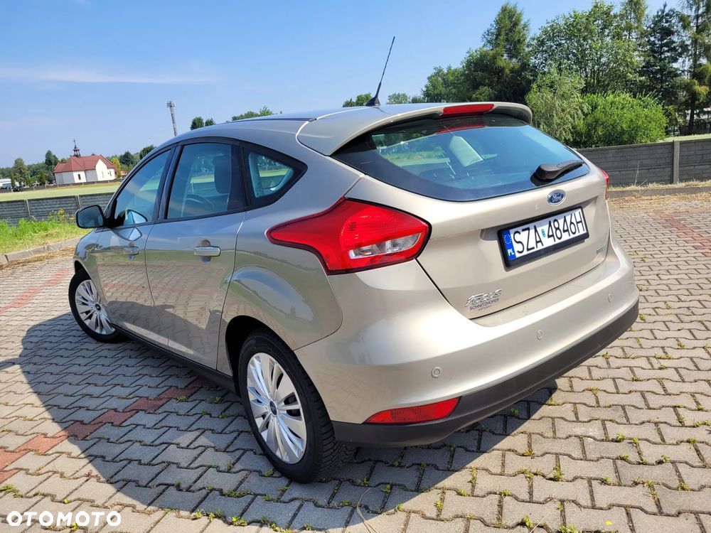 Ford Focus 1.0 EcoBoost Gold X (Trend) - 9