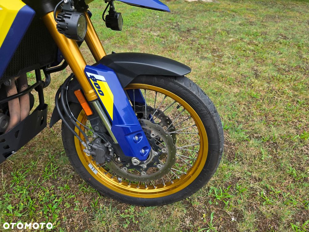 Suzuki DL - 23