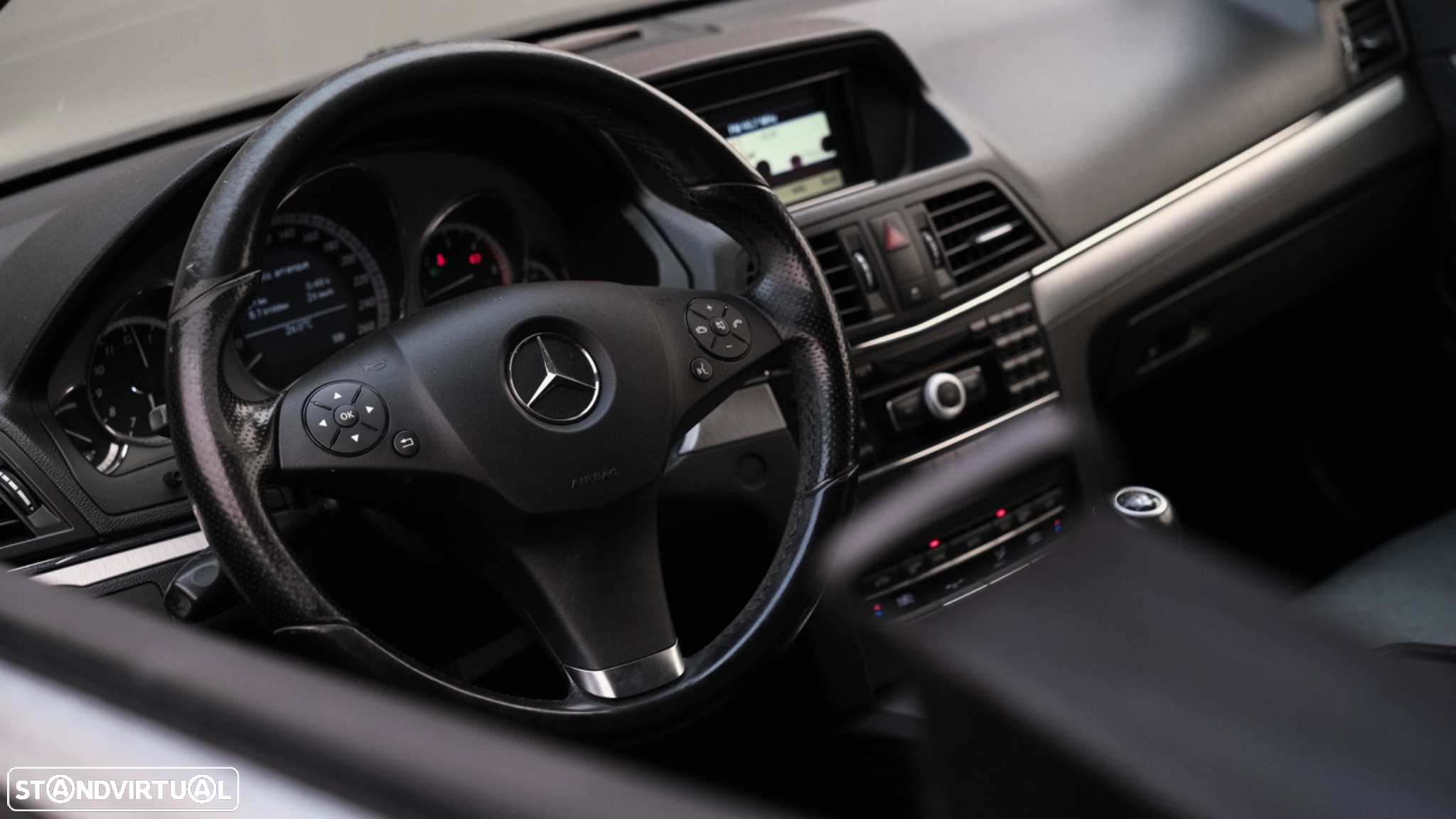 Mercedes-Benz E 250 CDi Avantgarde BlueEfficiency - 30