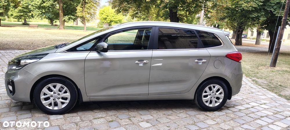 Kia Carens 1.7 CRDi L - 4