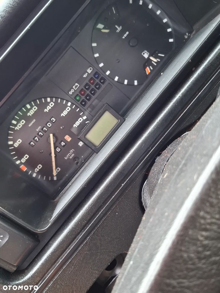 Volkswagen Golf - 8