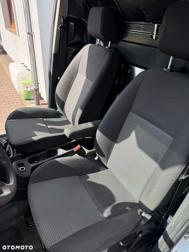 Ford Transit Connect - 7