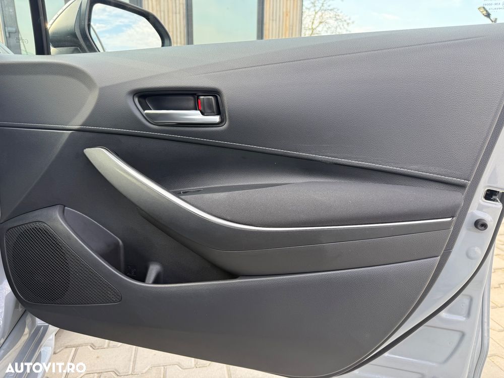 Toyota Corolla 1.8 Business Edition - 22