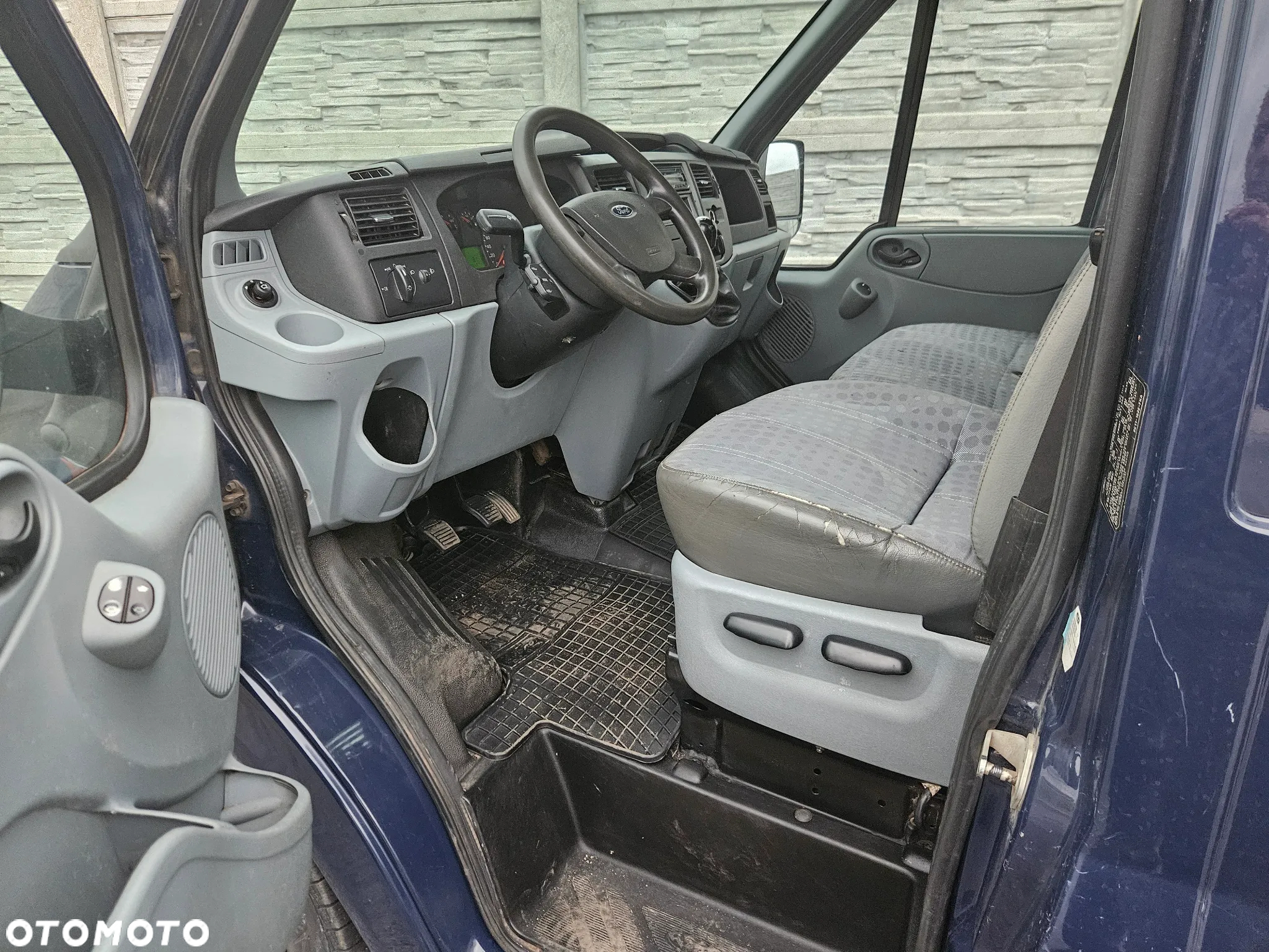 Ford Transit - 10