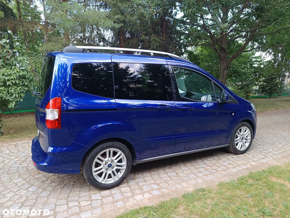 Ford Tourneo Courier 1.0 EcoBoost S&S Titanium - 8