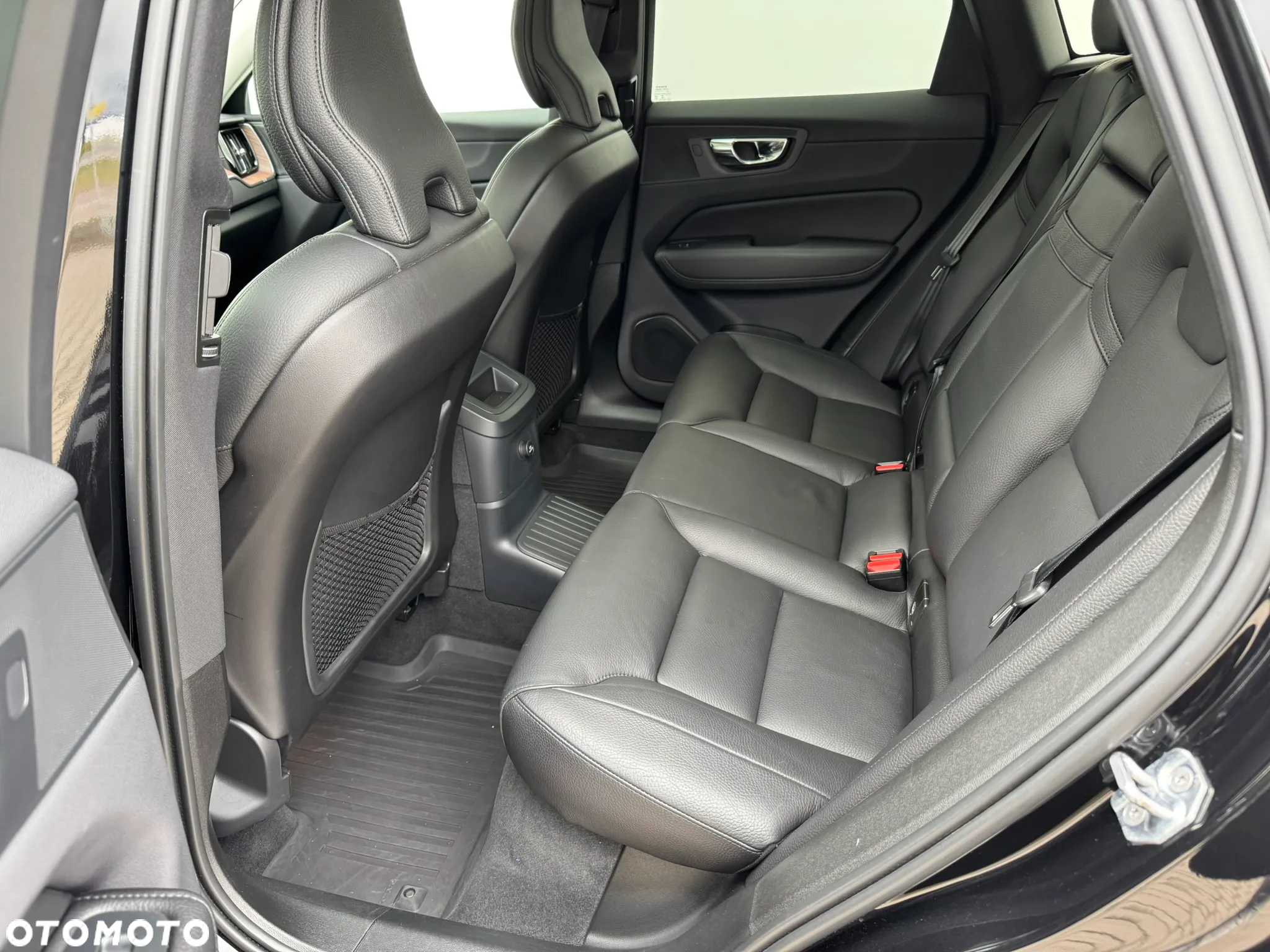 Volvo XC 60 T8 AWD Plug-In Hybrid Inscription - 11
