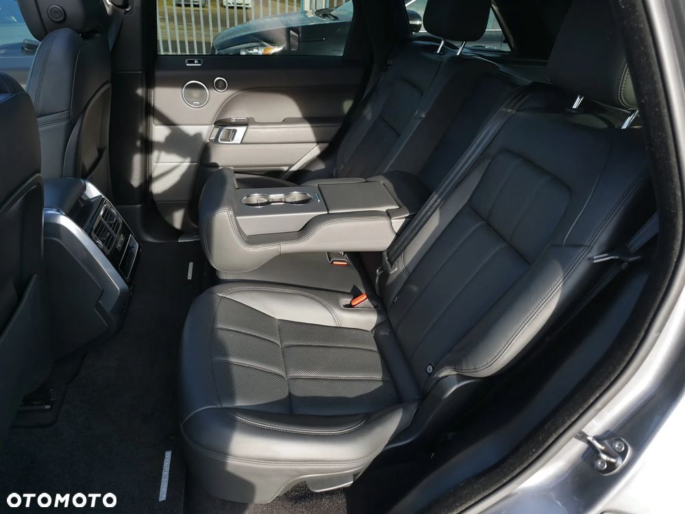Land Rover Range Rover Sport P400e HSE Dynamic - 24