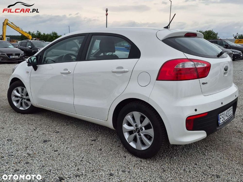 Kia Rio - 17