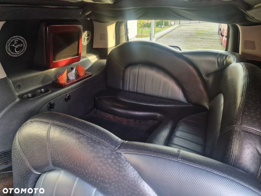 Chevrolet Suburban 6.0 LS 2500 4WD - 14