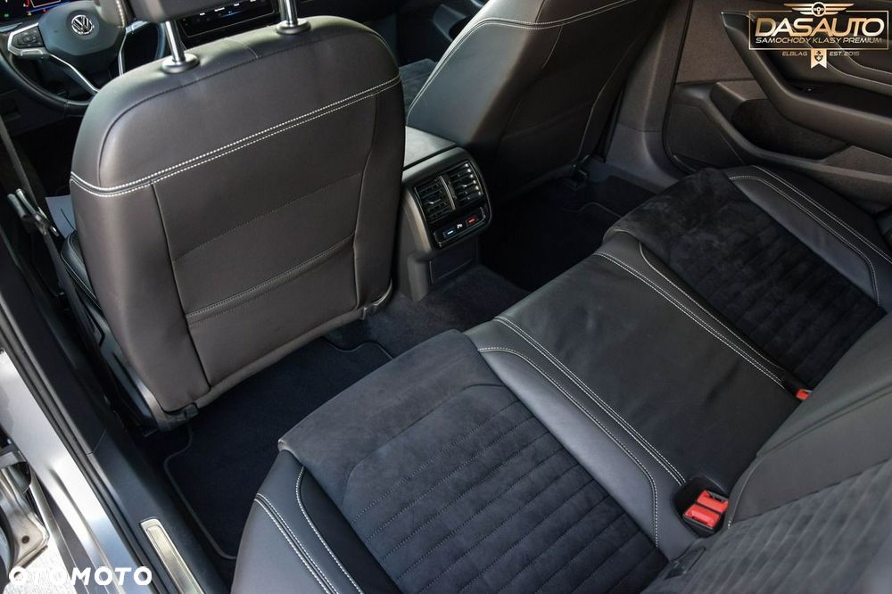 Volkswagen Passat - 30