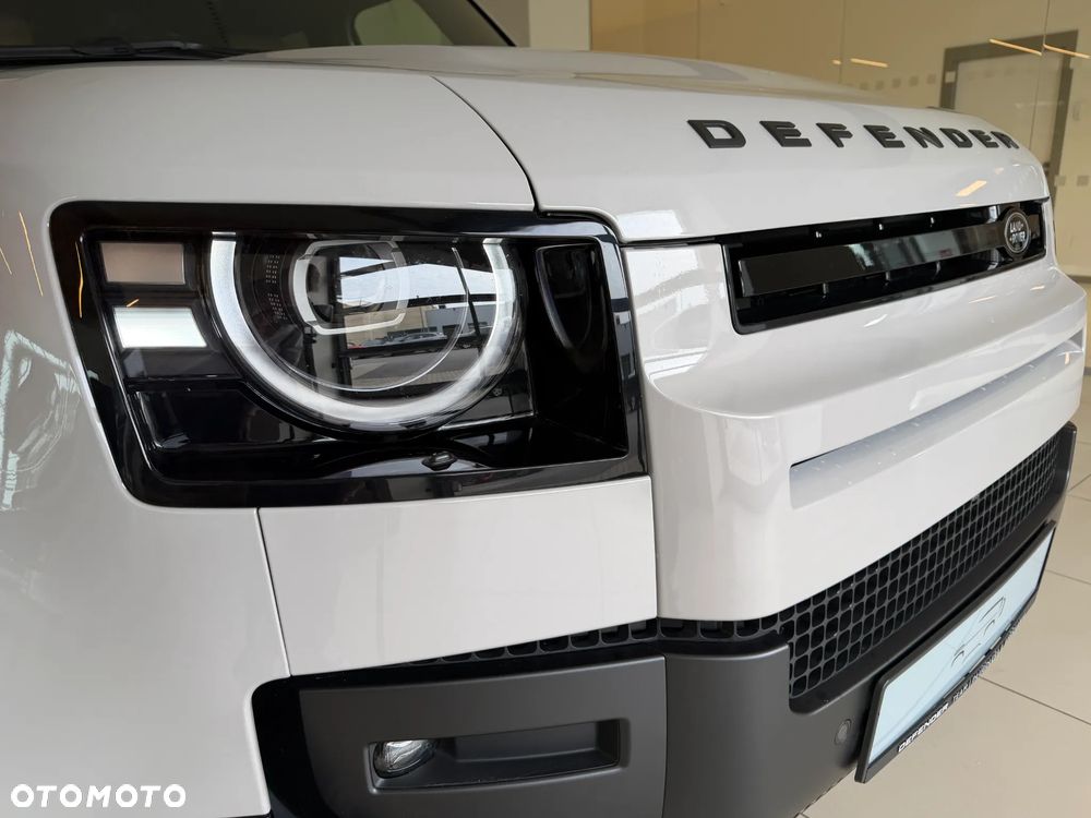 Land Rover Defender 3.0 D350 mHEV X-Dynamic HSE - 32