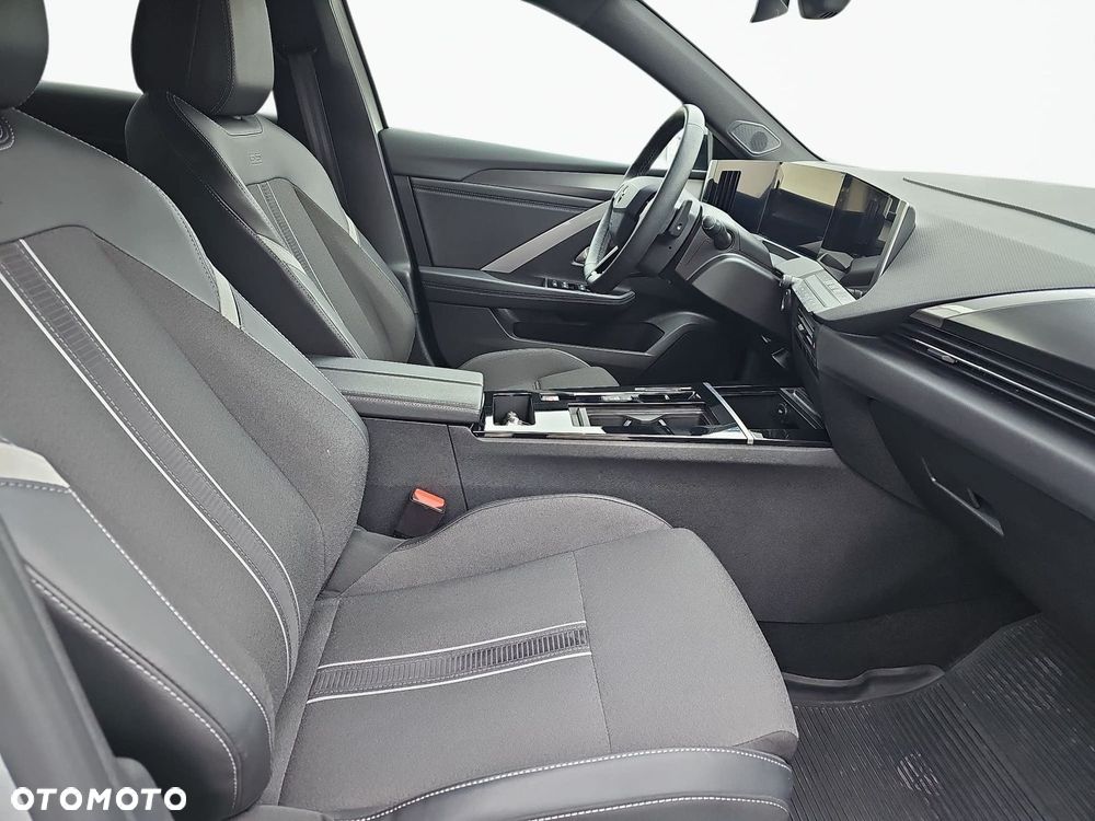 Opel Astra 1.2 T GS S&S - 13