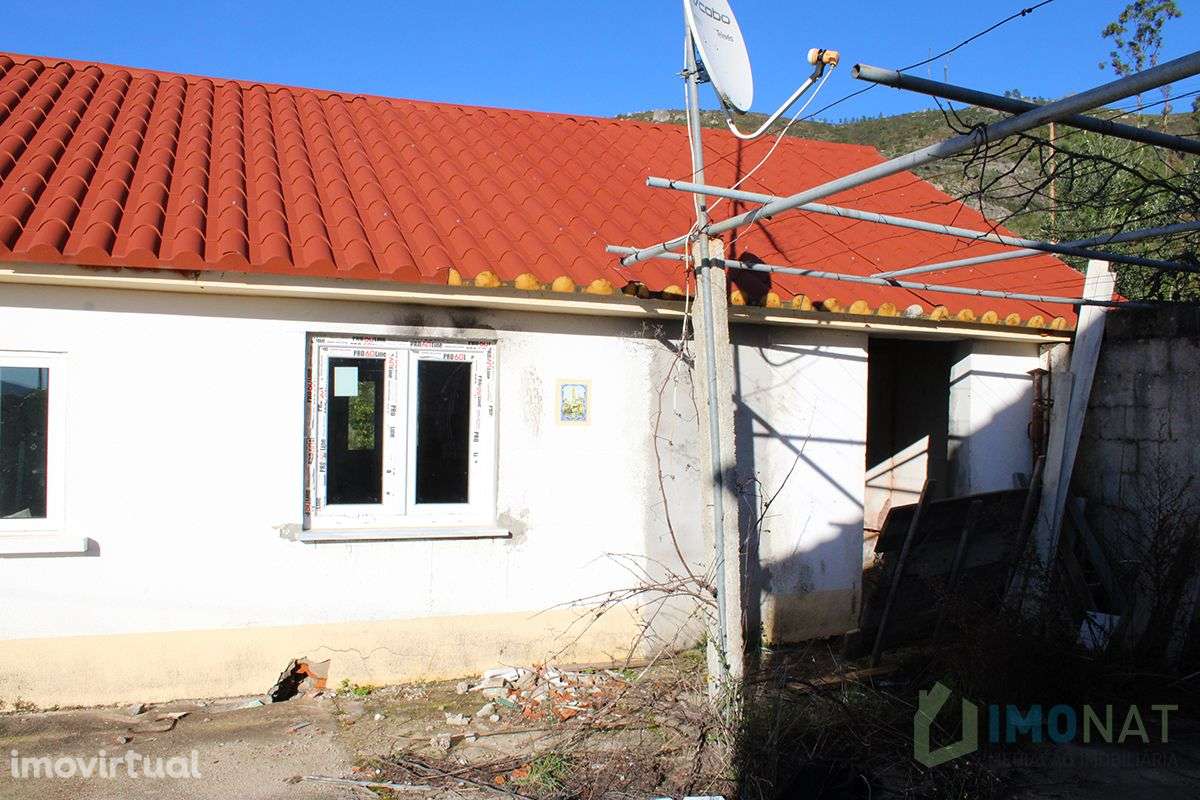 Moradia T2 - Grande imagem: 2/43