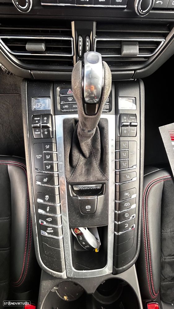 Porsche Macan GTS PDK - 16