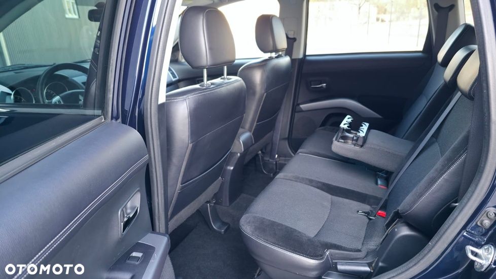 Mitsubishi Outlander 2.0 2WD Diamant Edition - 24