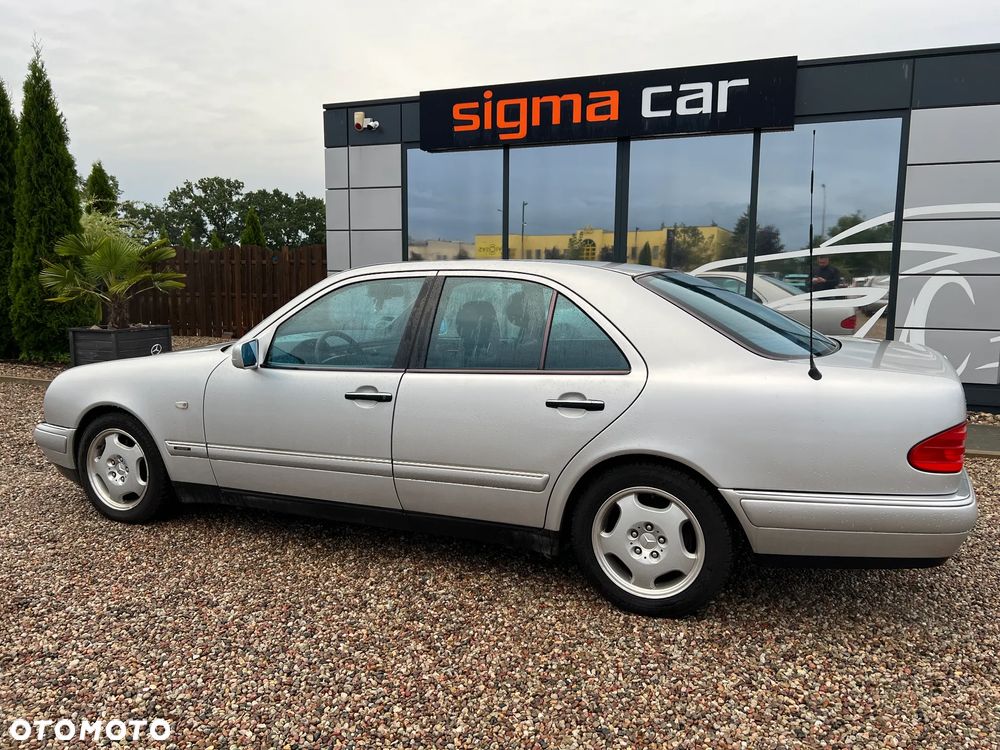 Mercedes-Benz Klasa E 320 Avantgarde - 19