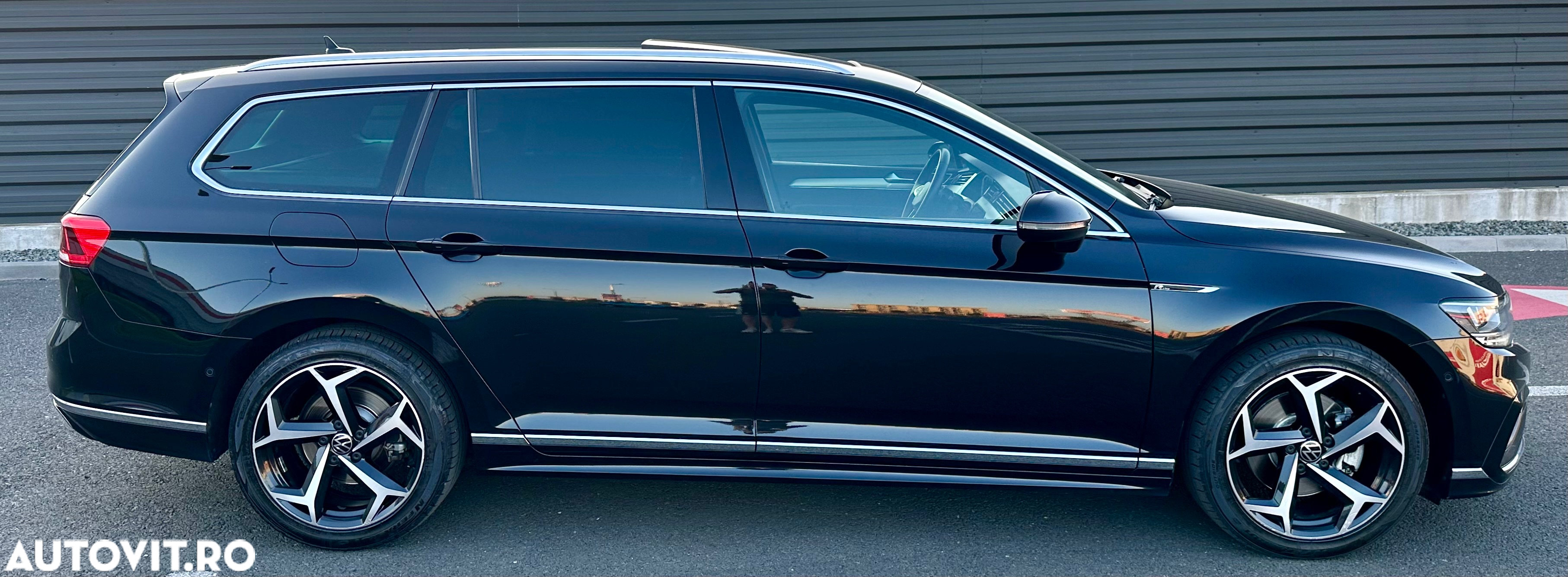 Volkswagen Passat Variant 2.0 TDI SCR DSG R-Line - 8
