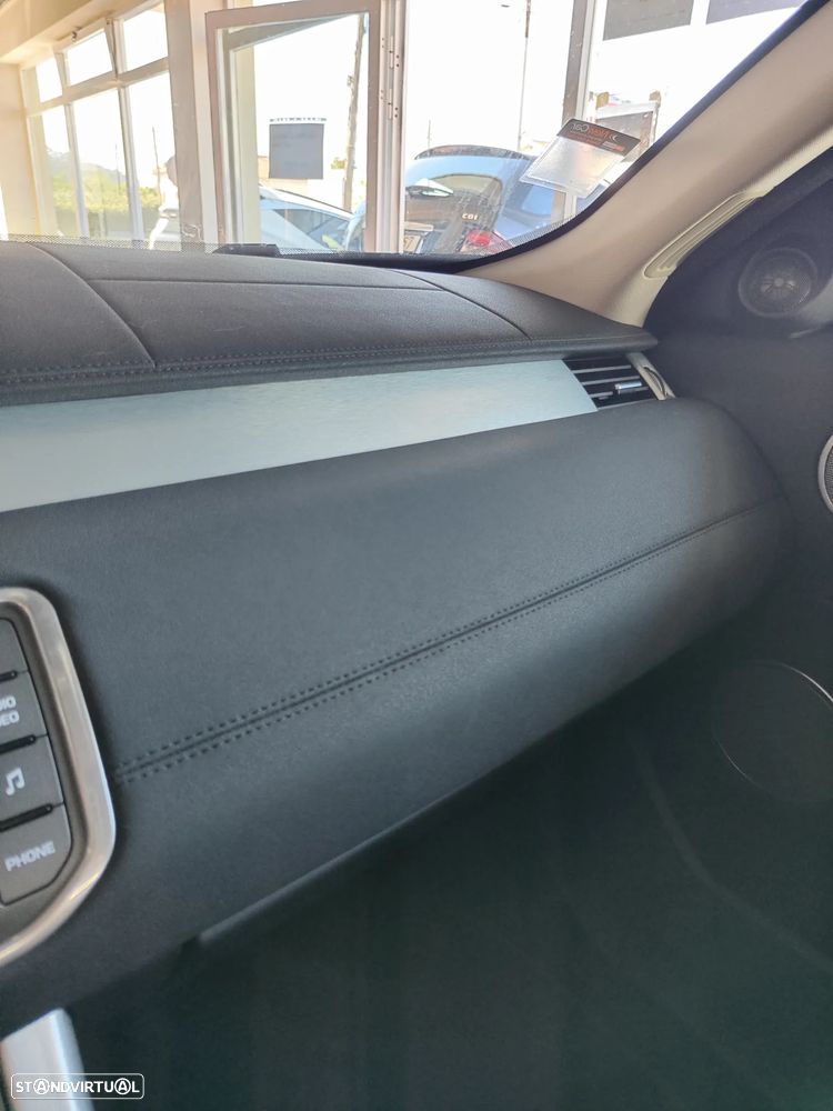 Land Rover Range Rover Evoque 2.2 eD4 Dynamic - 35