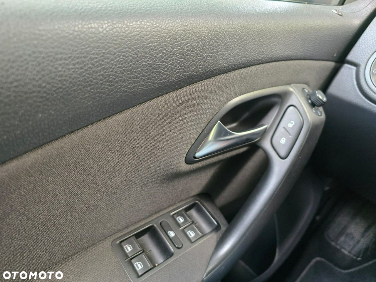 Volkswagen Polo - 11