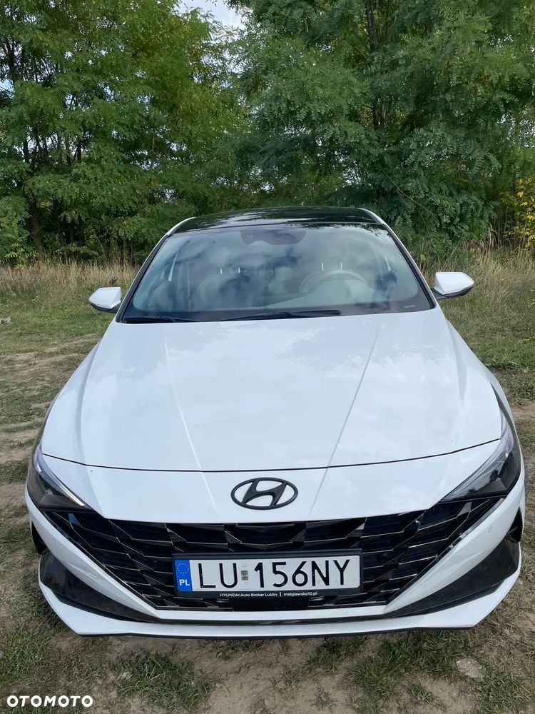 Hyundai Elantra 1.6 Executive CVT - 4