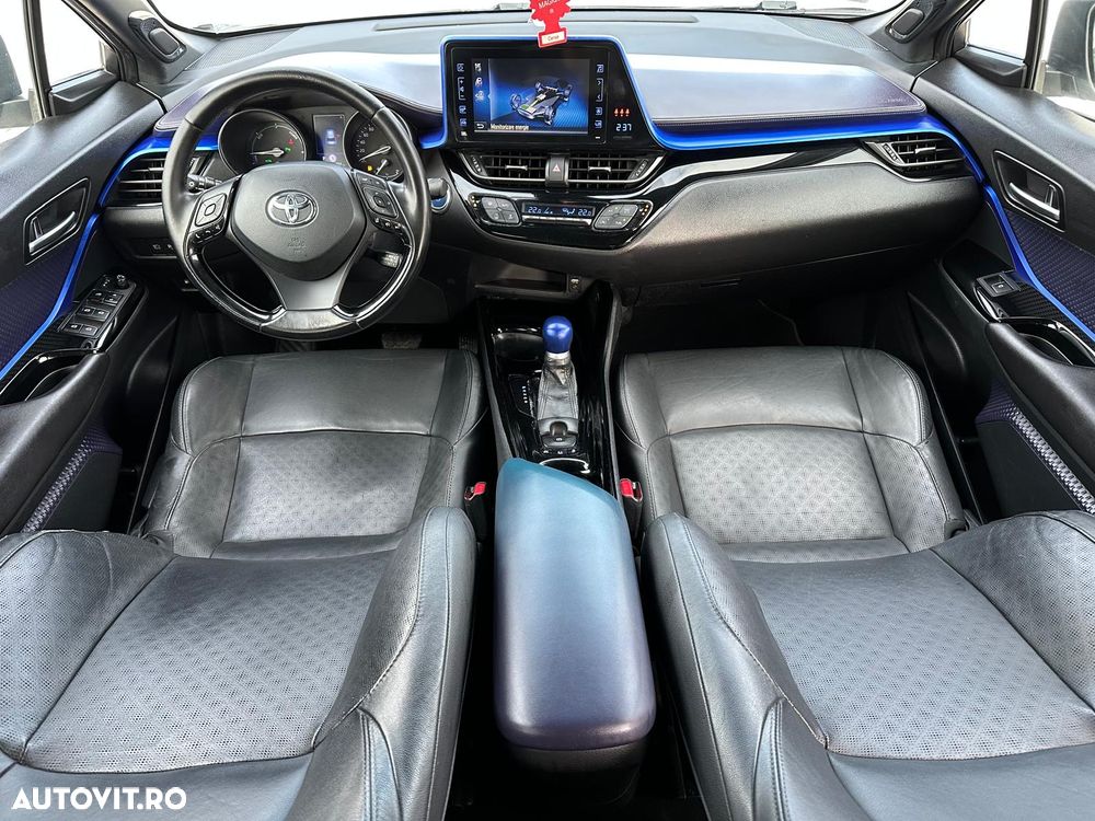 Toyota C-HR Style Selection - 11